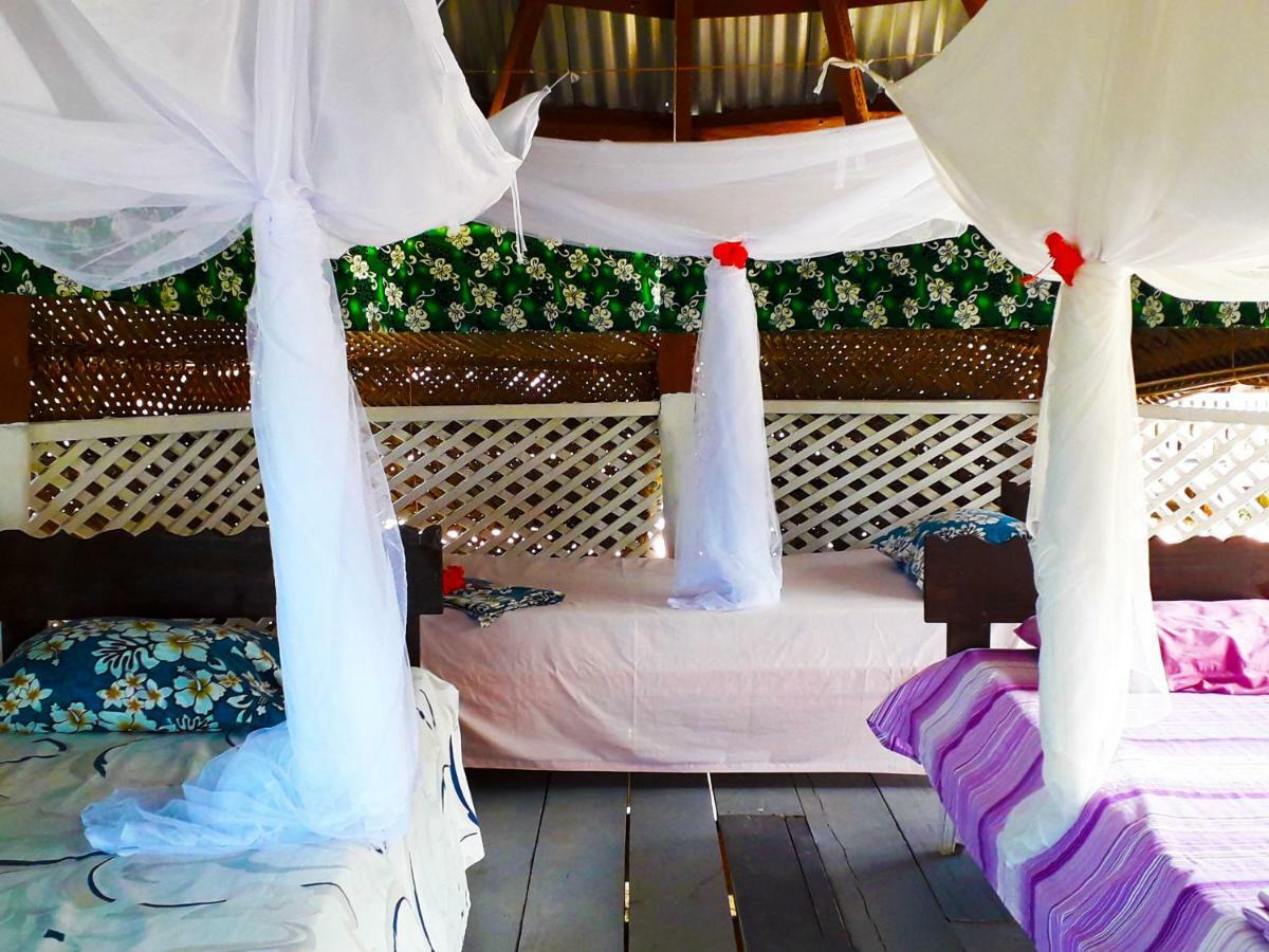Vacation Beach Fales Hotel Manase Exterior photo